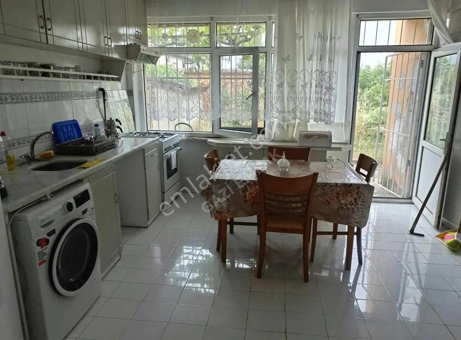 ""gazi Emlak""müstakil Tek Kat Doğalgaz 100 M2 Denize 100 M Site - Görsel 5