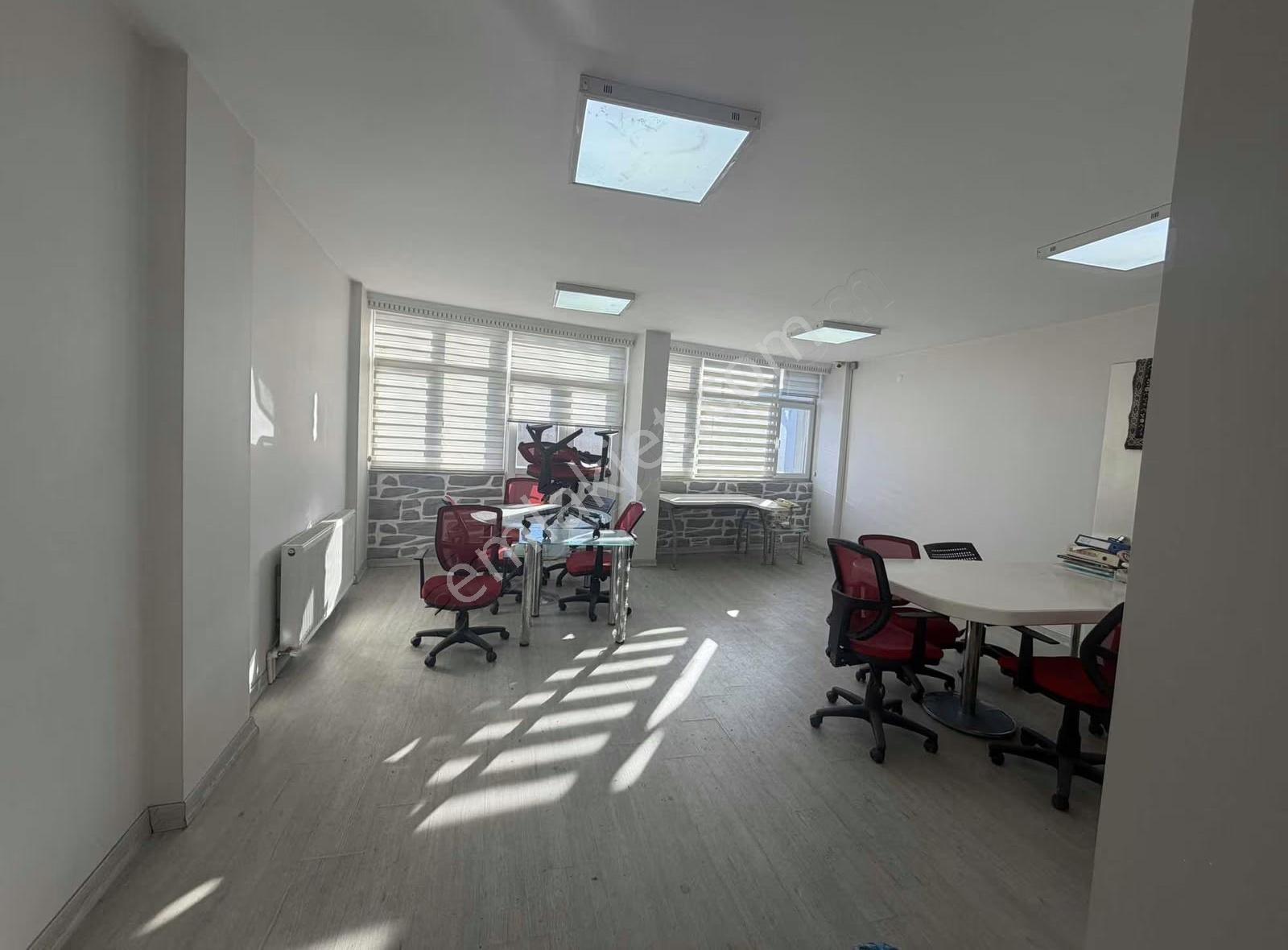Diyar Gayrimenkul 2+1 Kiralık Daire Kasımpaşa Merkezi Yerde