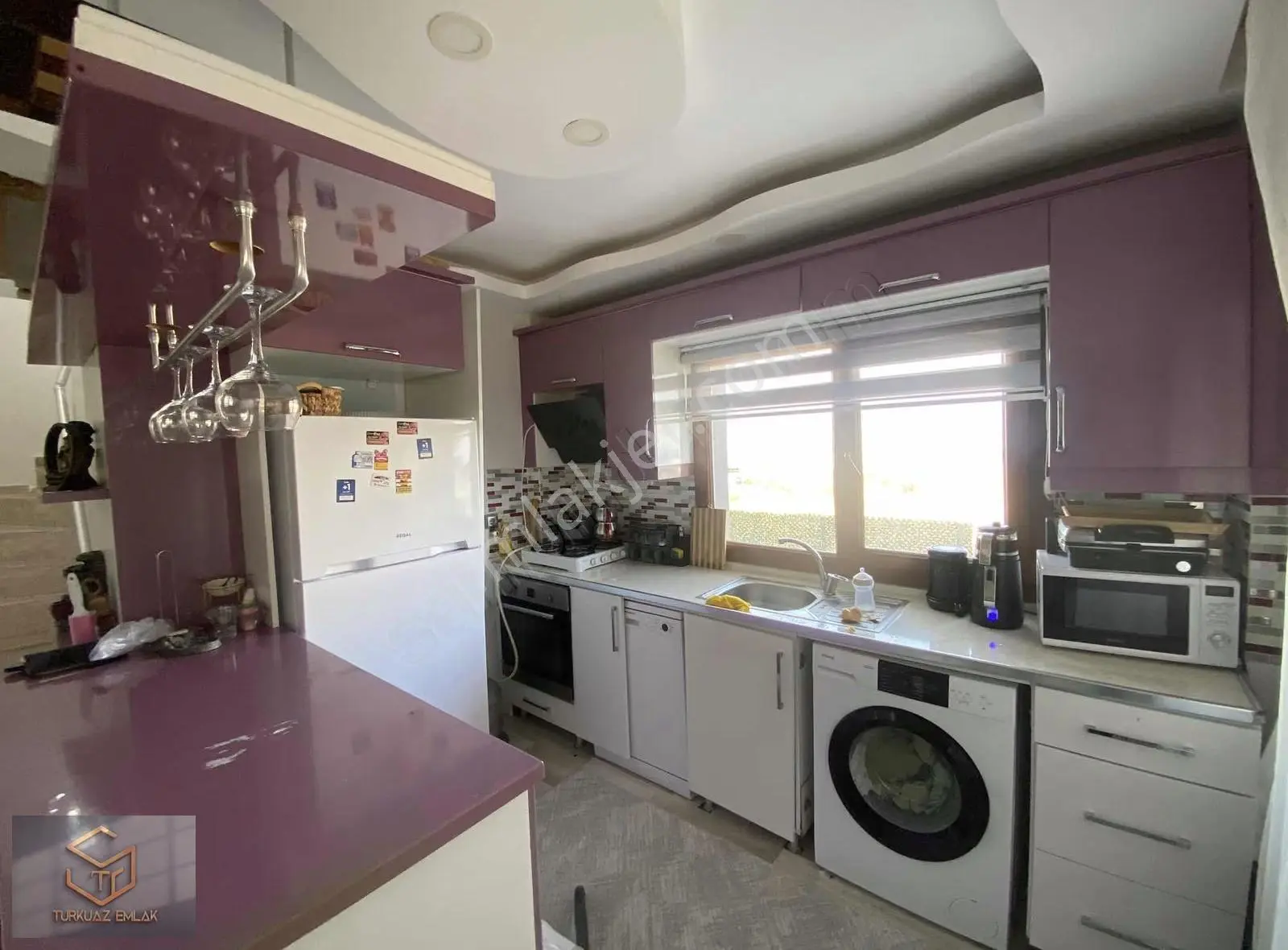 Dikili Çandarlı'da Havuzlu Tripleks 4+1 Full Eşyalı Yazlık - Görsel 5