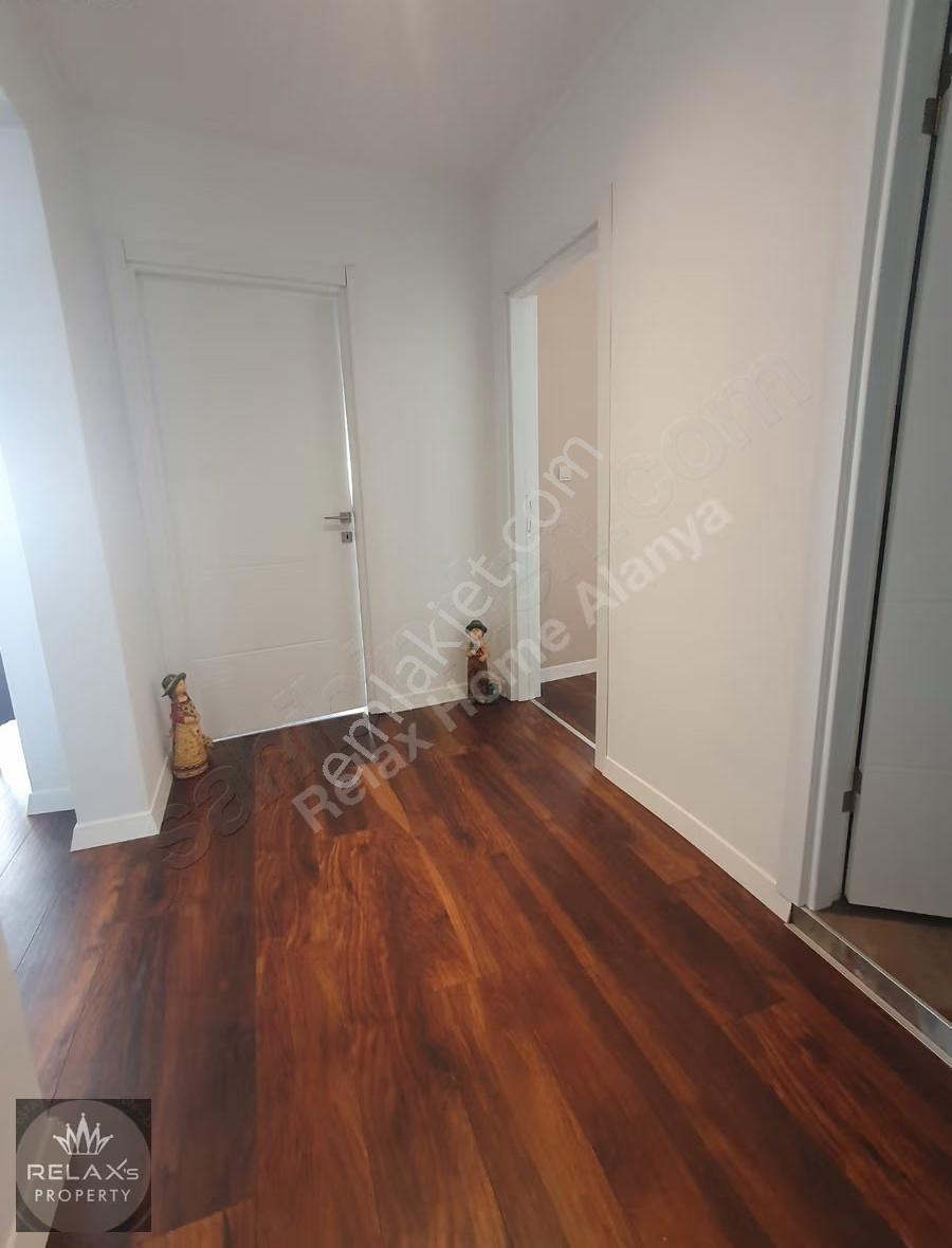 Oba Bölgesi 3 Katlı Tripleks Villa Deniz Manzaralı Özel Yapım - Görsel 16