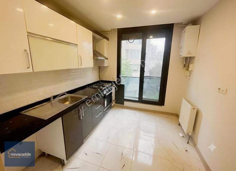 Novacadde'den Bostancı'da, Balkonlu, Geniş 3+1 Kiralık Daire - Görsel 10