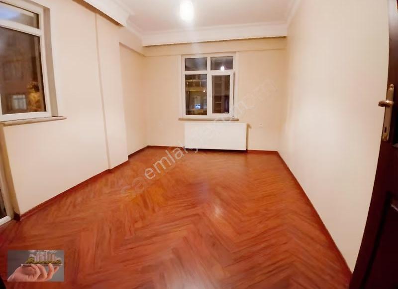 Bağcılar Güneşli Mahallesinde 2+1 120 M2 1.kat Kiralık Daire! - Görsel 2