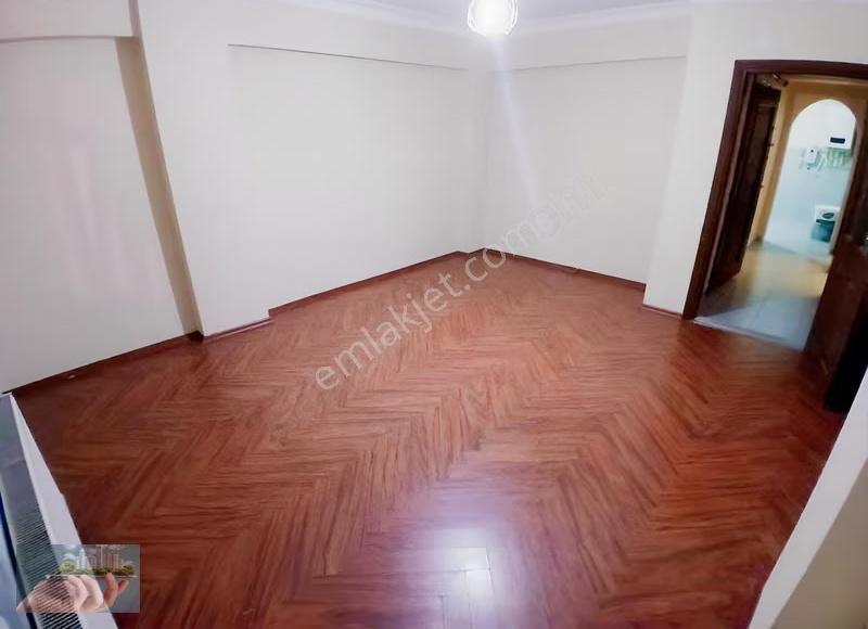 Bağcılar Güneşli Mahallesinde 2+1 120 M2 1.kat Kiralık Daire! - Görsel 8