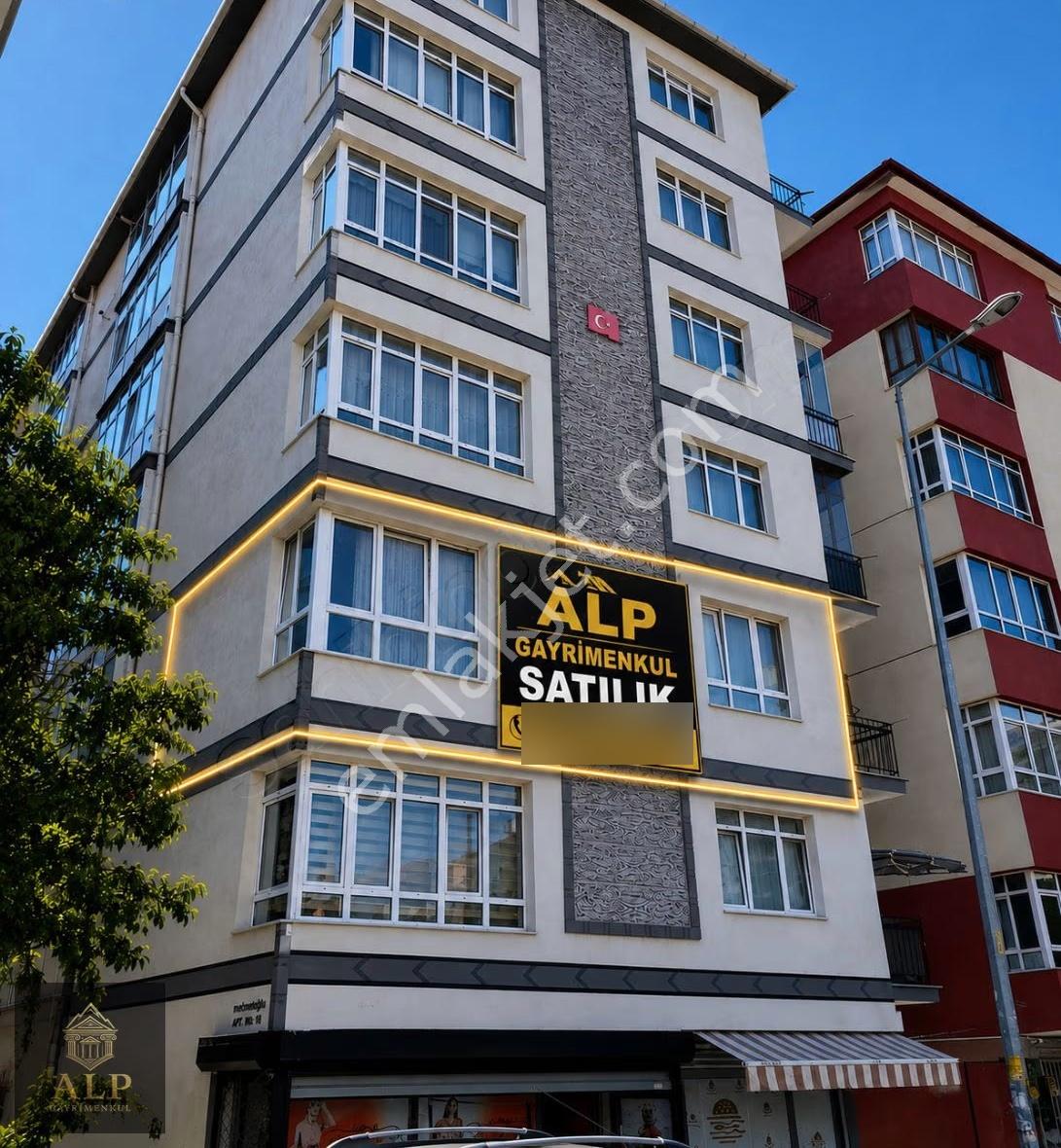 Alp Gayrimenkul'den Demet 5.caddede 3+1 Full Yapılı