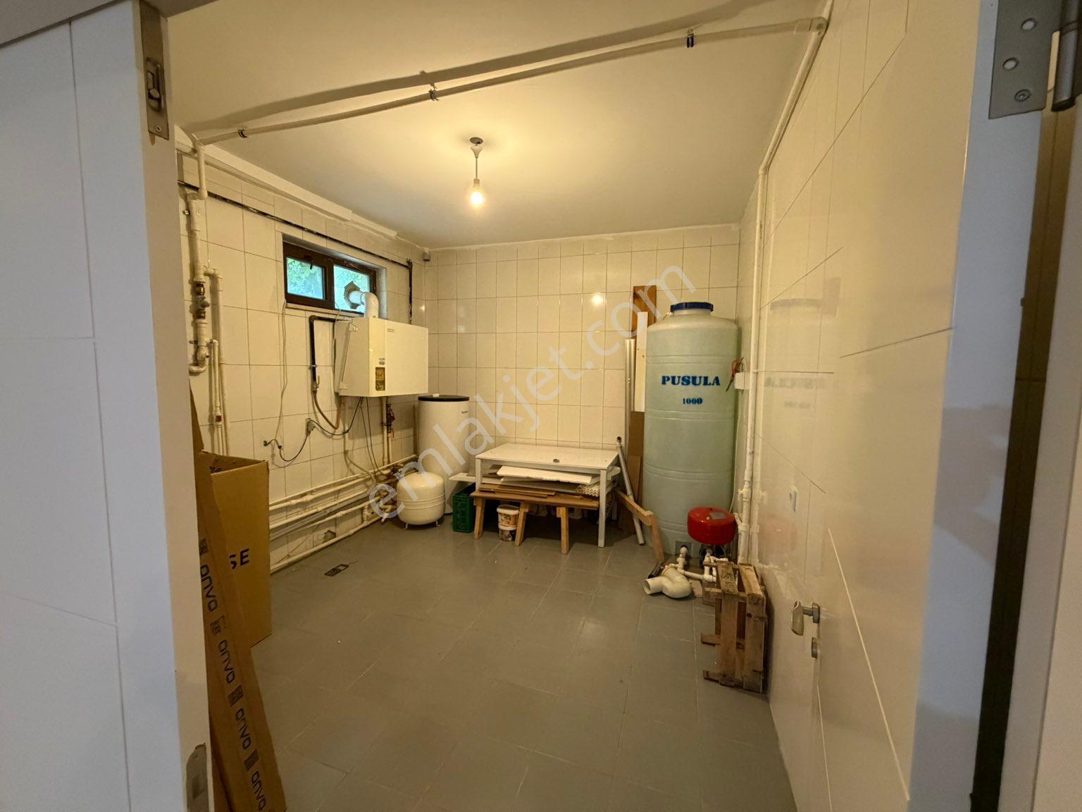Alacaatlı Bölgesi Yaşamkent Sitesinde Muhteşem Kiralık Villa - Görsel 8