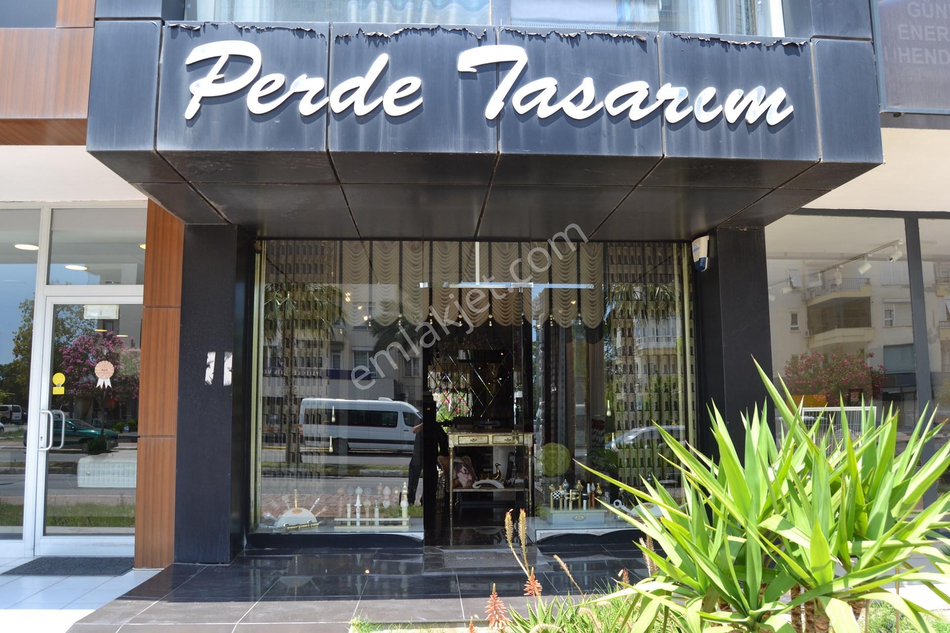 Perge Bulvarı'nda Devren Kiralık 3 Katlı Perde Mağazası - Görsel 15