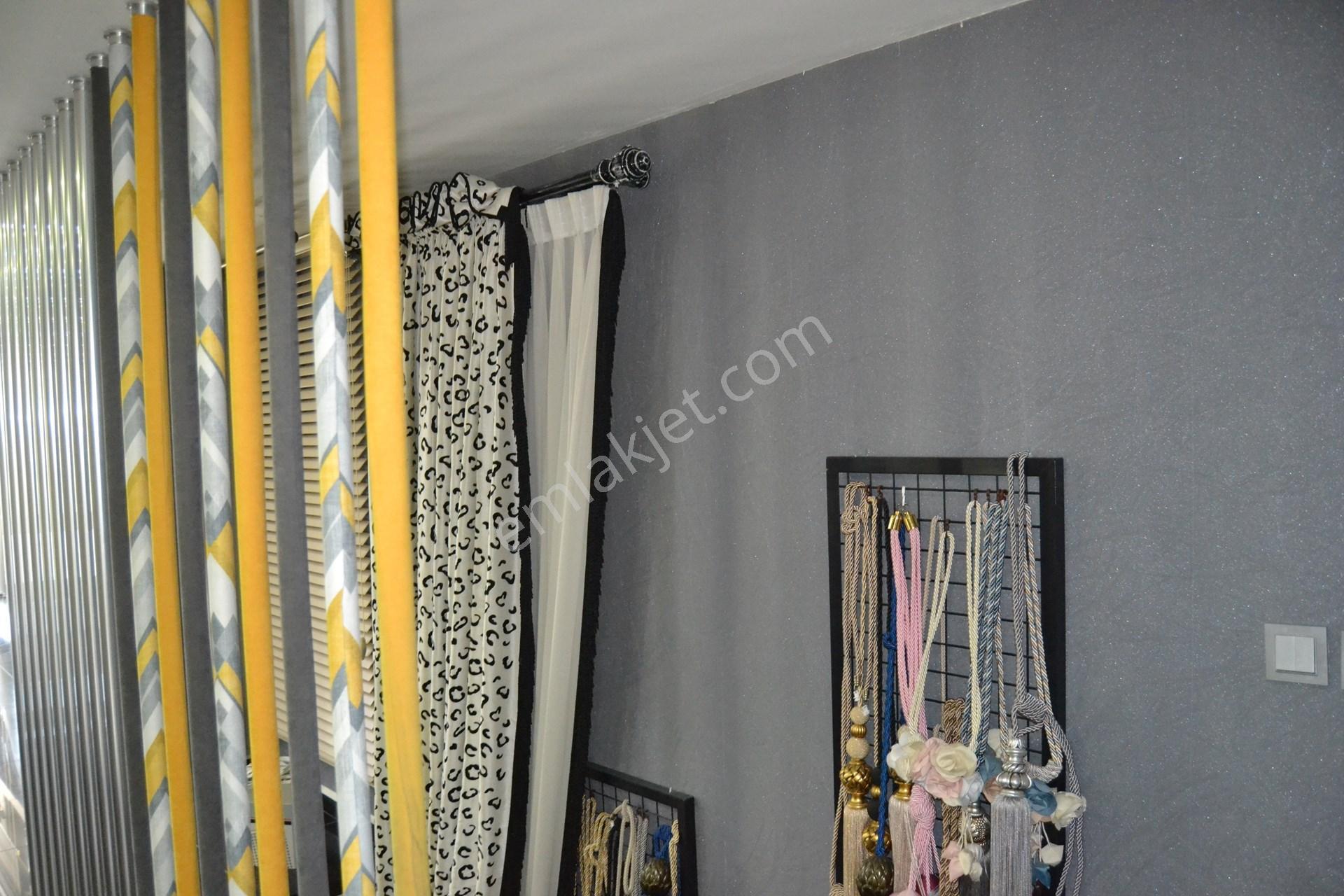 Perge Bulvarı'nda Devren Kiralık 3 Katlı Perde Mağazası - Görsel 8
