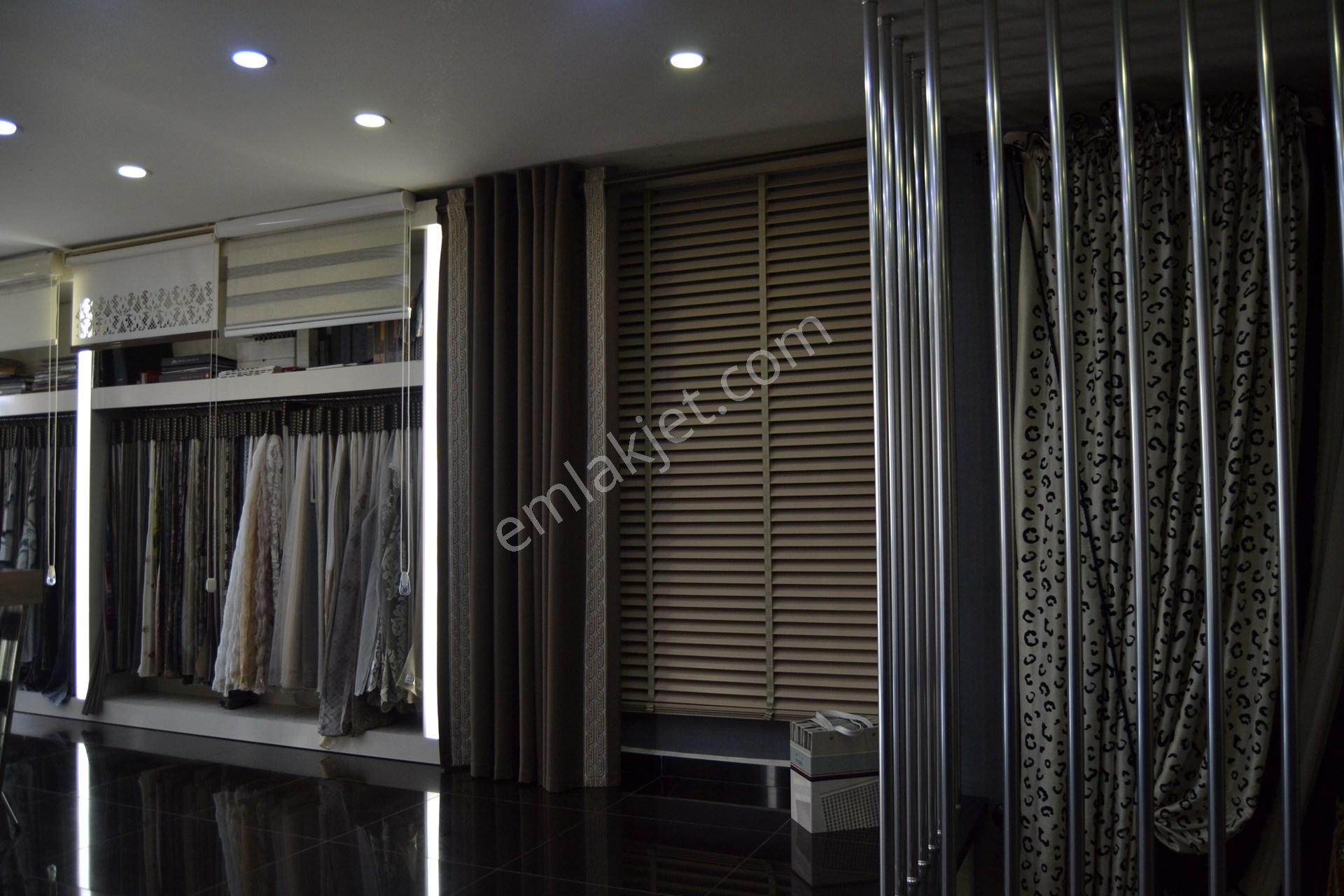 Perge Bulvarı'nda Devren Kiralık 3 Katlı Perde Mağazası - Görsel 3