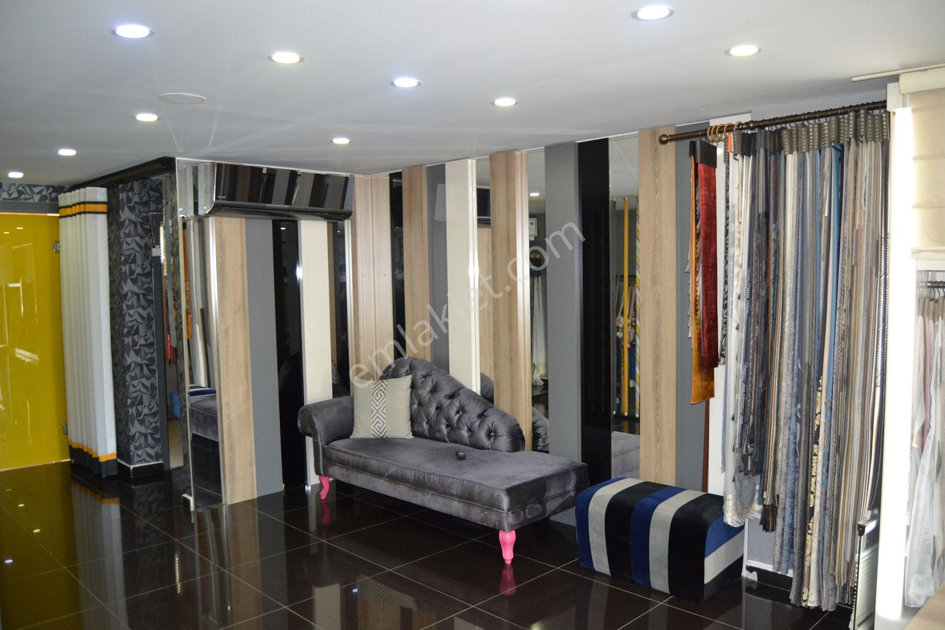 Perge Bulvarı'nda Devren Kiralık 3 Katlı Perde Mağazası