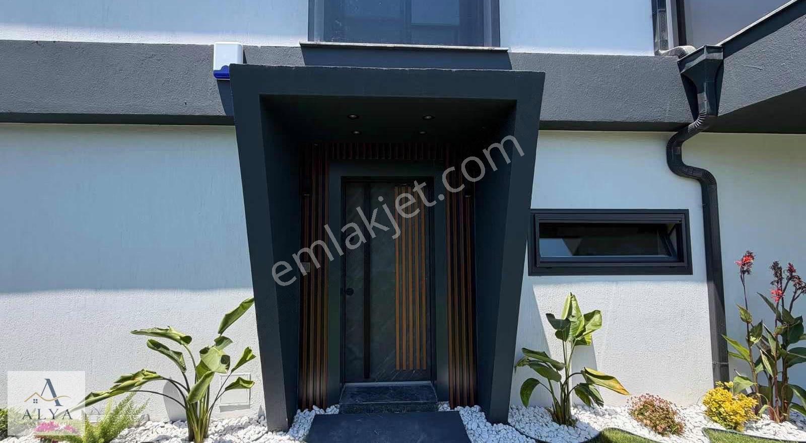 Alya Gayrimenkul Çeşme Reisdere Satılık 4+1 Havuzlu Lüks Villa - Görsel 12