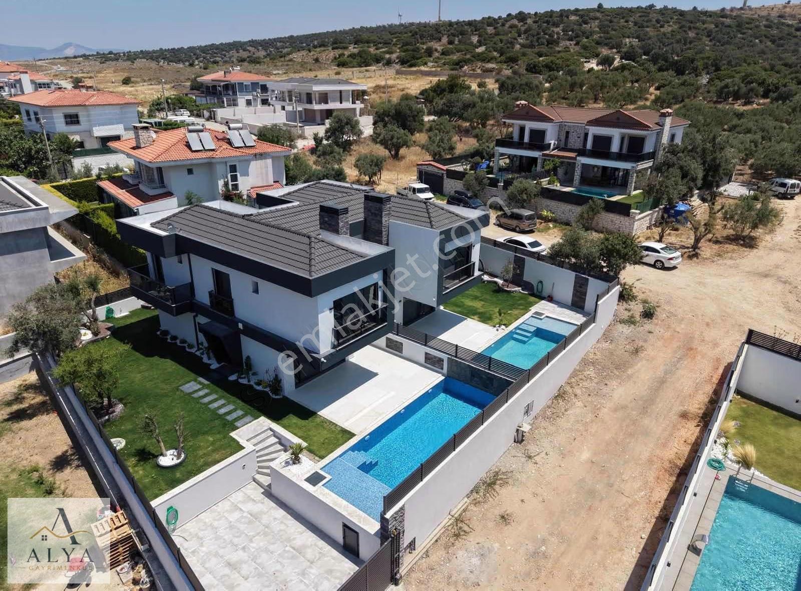 Alya Gayrimenkul Çeşme Reisdere Satılık 4+1 Havuzlu Lüks Villa - Görsel 7