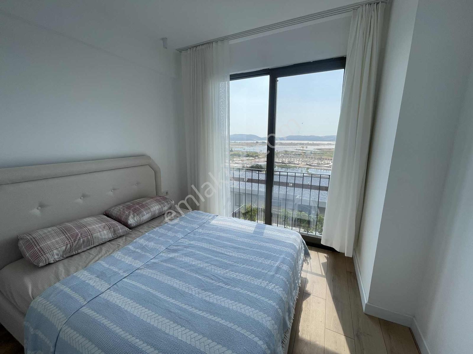 Dörttepe Havuzlu Site İçinde Satılık Eşyalı 2+1 Fırsat Daire - Görsel 25