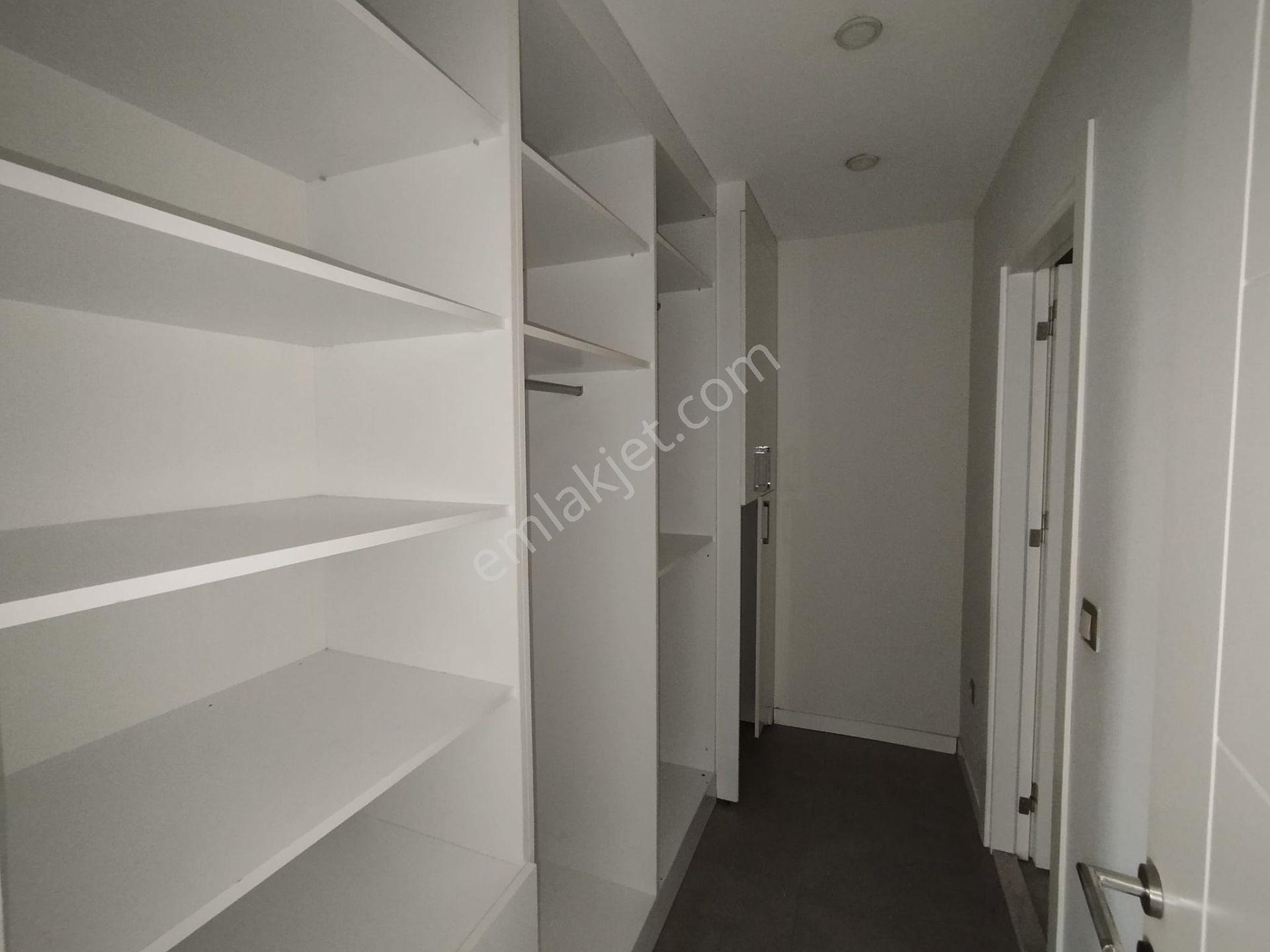 Yeni Valilik Civarı Bulvar Üzeri 7/24 Güvenlikli 2+1 155m2 Giyinme Odalı Ebeveyn Banyolu Lüks Daire - Görsel 20