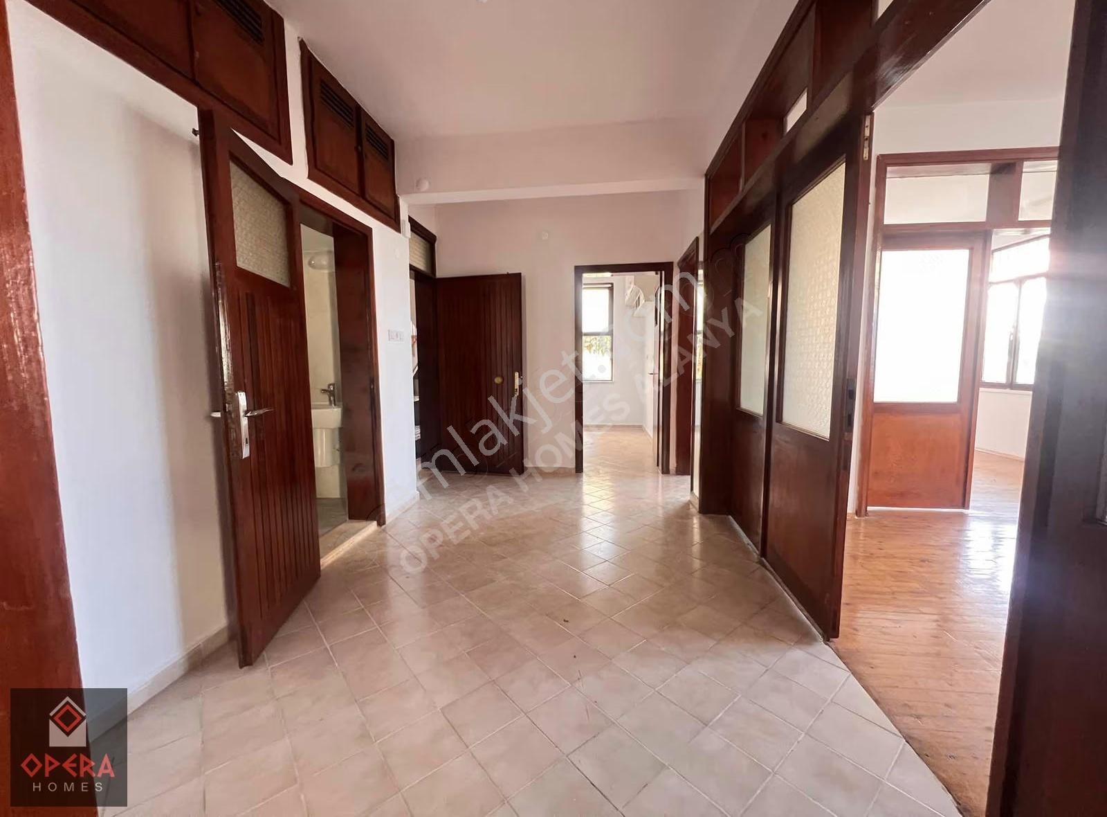 Alanya Kale Bölgesinde Kiralık 3+1 Ayrı Mutfak Daire - Görsel 18