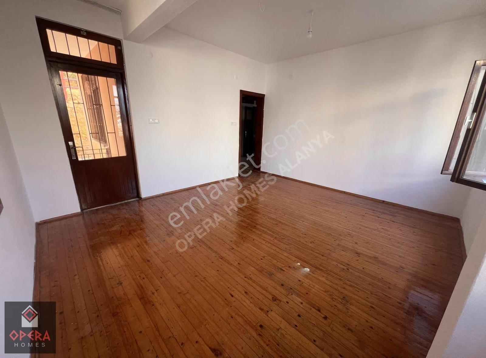 Alanya Kale Bölgesinde Kiralık 3+1 Ayrı Mutfak Daire - Görsel 27