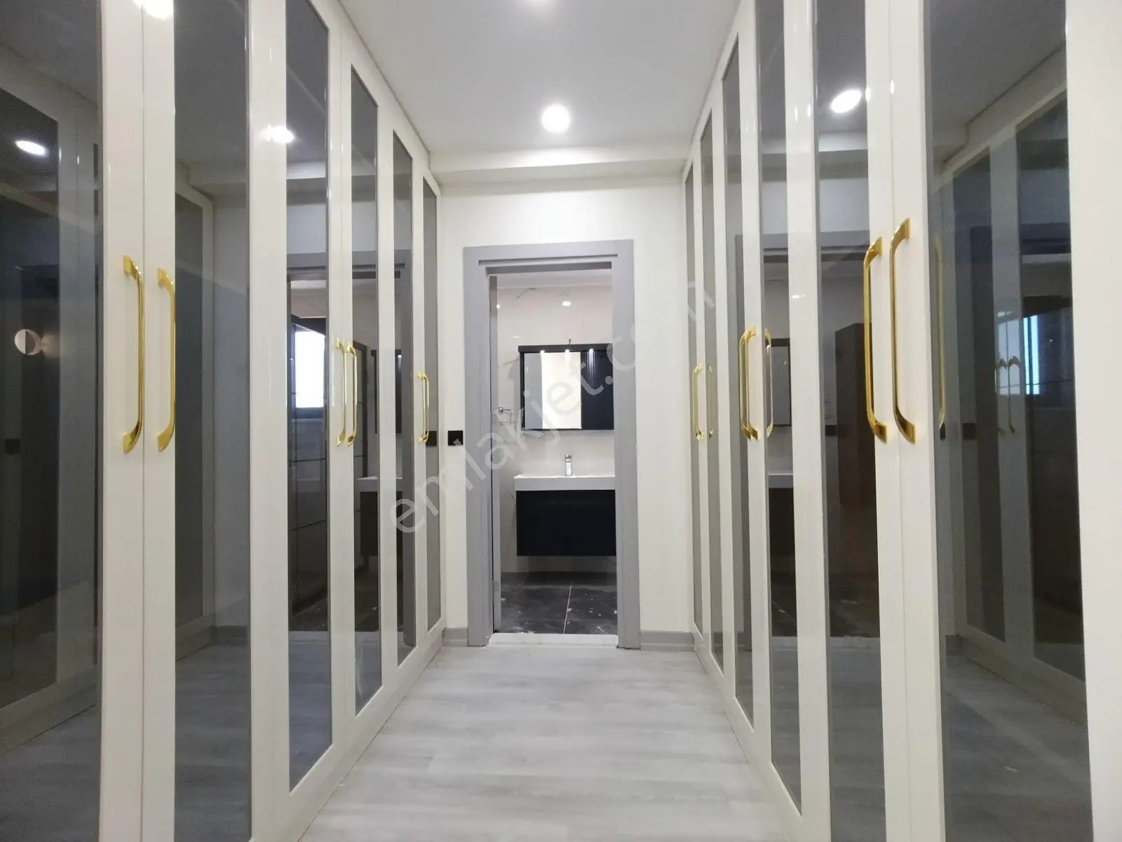 Hatıplar'da Sıfır - Havuzlu Fırsat Villa️ - Görsel 3