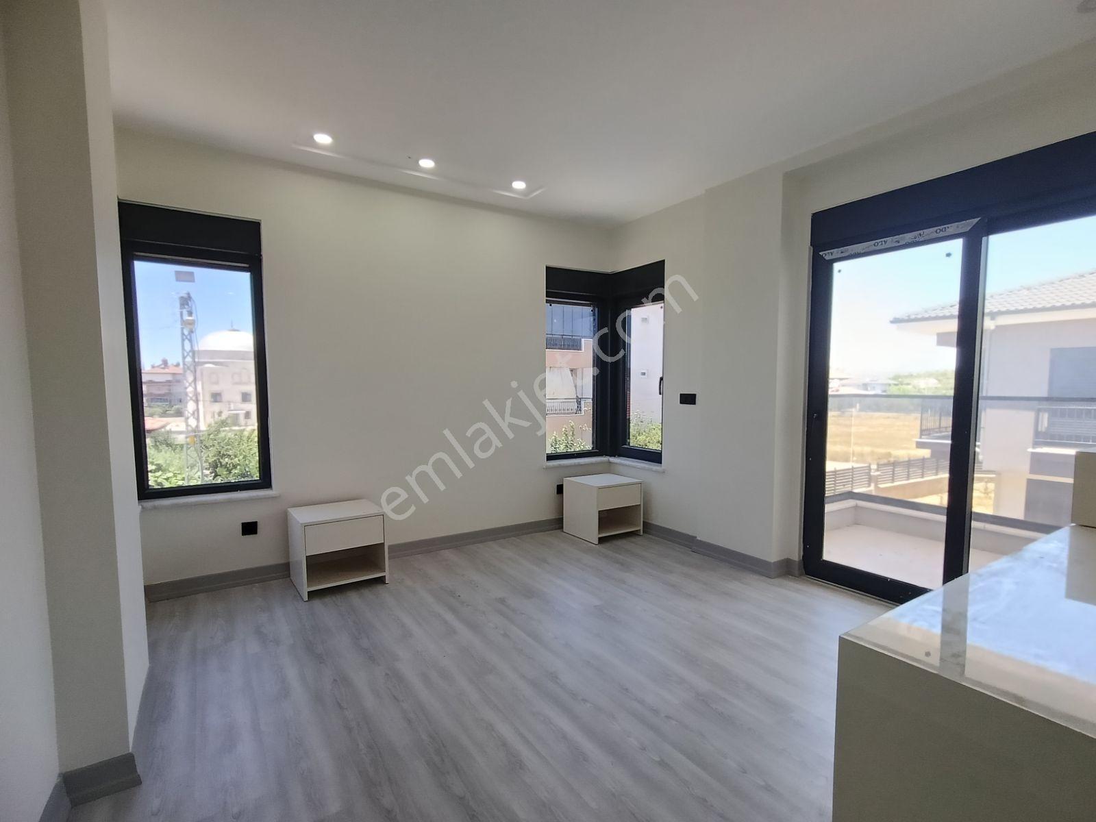 Hatıplar'da Sıfır - Havuzlu Fırsat Villa️ - Görsel 8