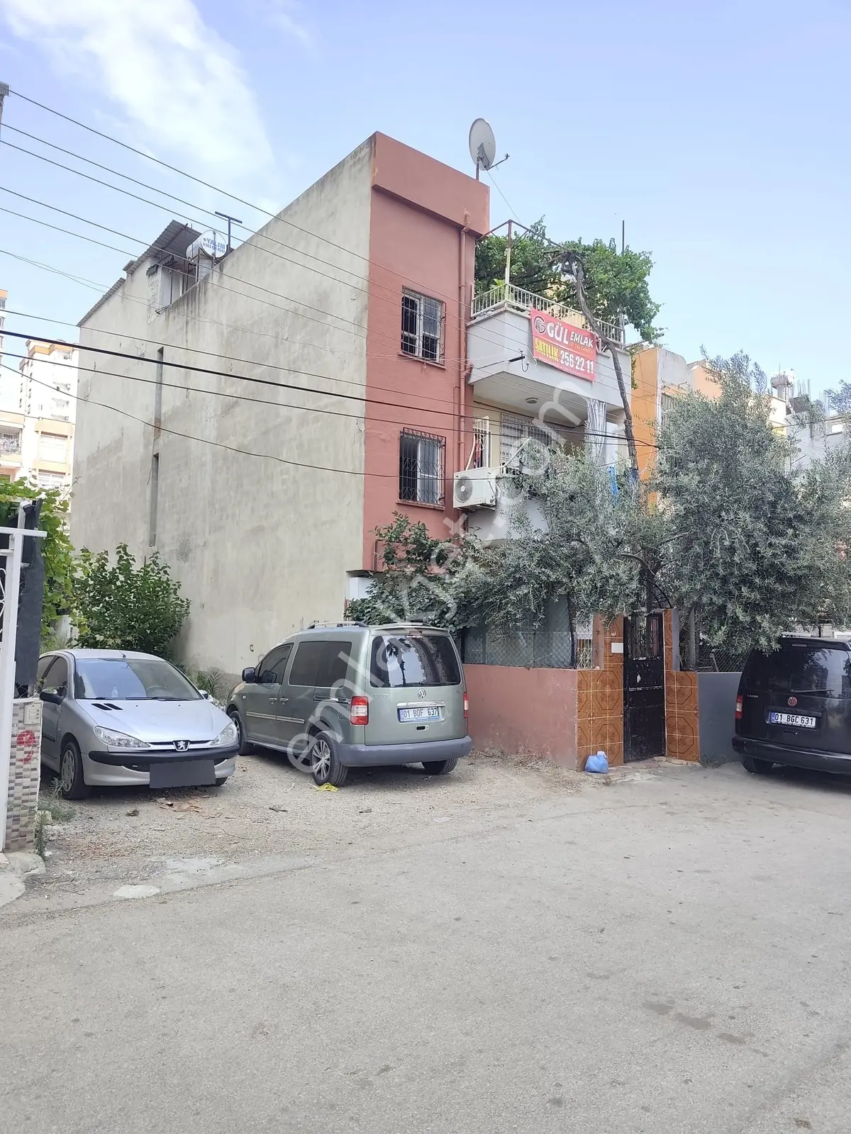 100.yılda,beyzade Kebap Yakın,3 Katlı Satılık Müstakil Ev
