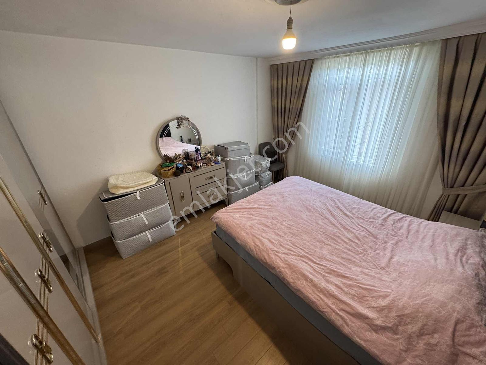 Güçlü Kardeşler Full Yenilenmiş Merkezde 2+1 Orta Kat Daire - Görsel 23