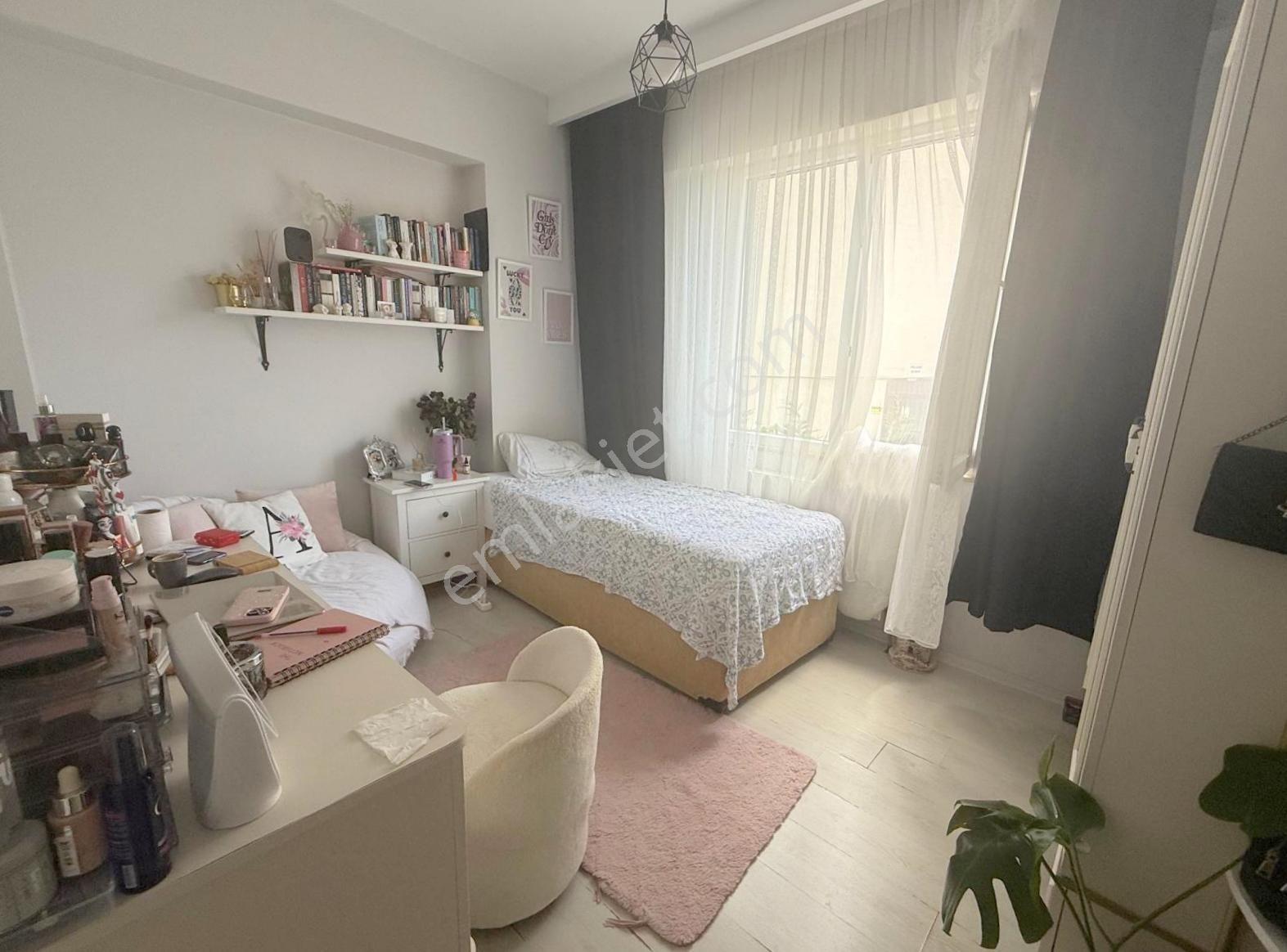 Mertcan'dan Güvenlikli Site İçi İskanlı Balkonlu Ara Kat 3+1 - Görsel 9