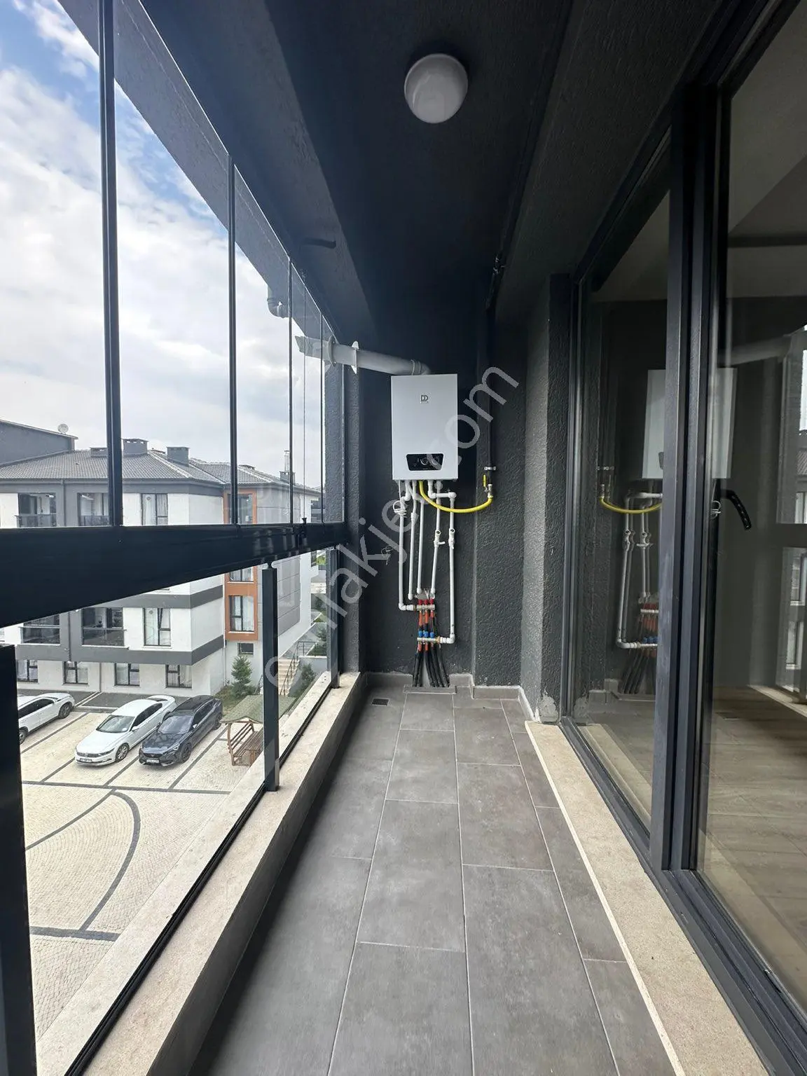 Tuğra'dan Kervancı Koru Da 1+1 Site İçi Kiralık Daire - Görsel 3