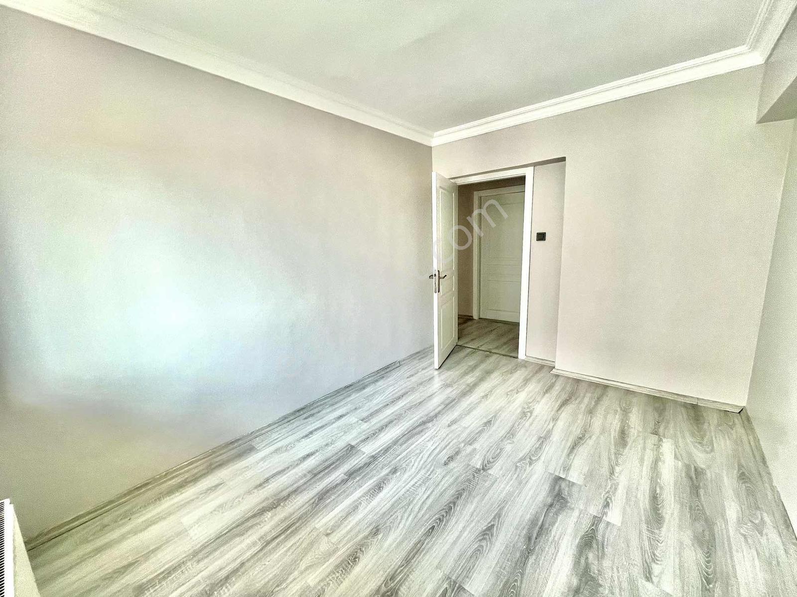 Avantaj'dan Yeni Bayındırda Site İçi Katta Full Yapılı 3+1 Daire - Görsel 23