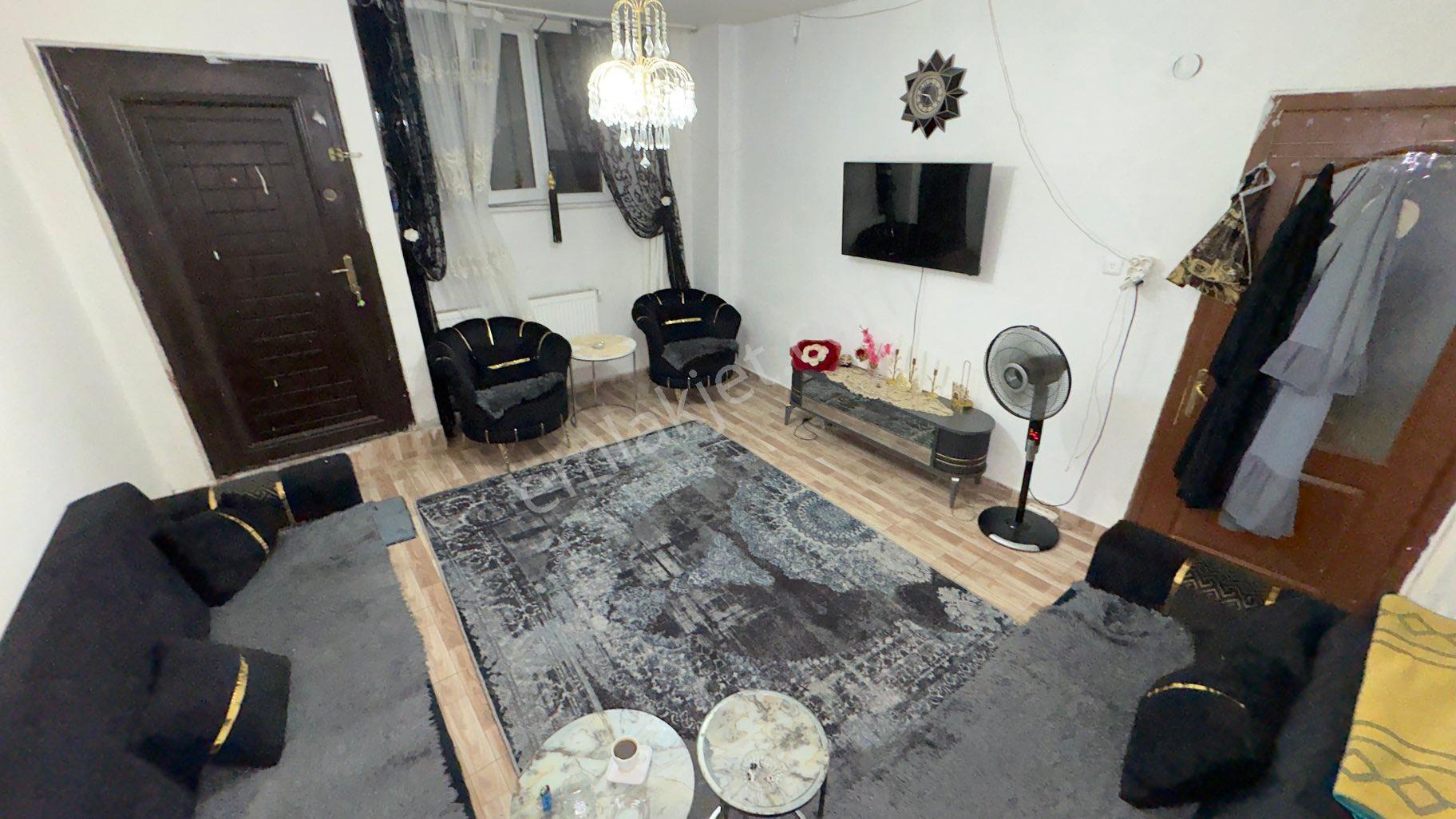 Zaferyapıdan Satılık Yüksekcamlı Bahçekatı Daire Hisseli 3+1 100m2 Tranvaya Yakın İsmetpaşa Mahde - Görsel 2