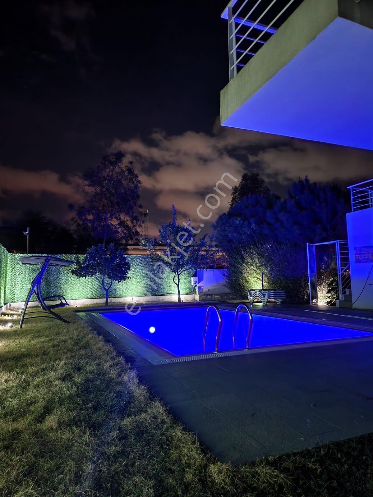 Kadriye'de Eşyalı 4+1 Müstakil Havuz Ve Otoparklı Tripleks Villa - Görsel 5