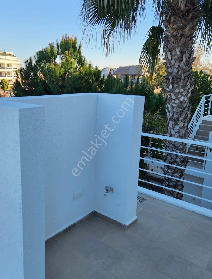 Kadriye'de Eşyalı 4+1 Müstakil Havuz Ve Otoparklı Tripleks Villa - Görsel 2