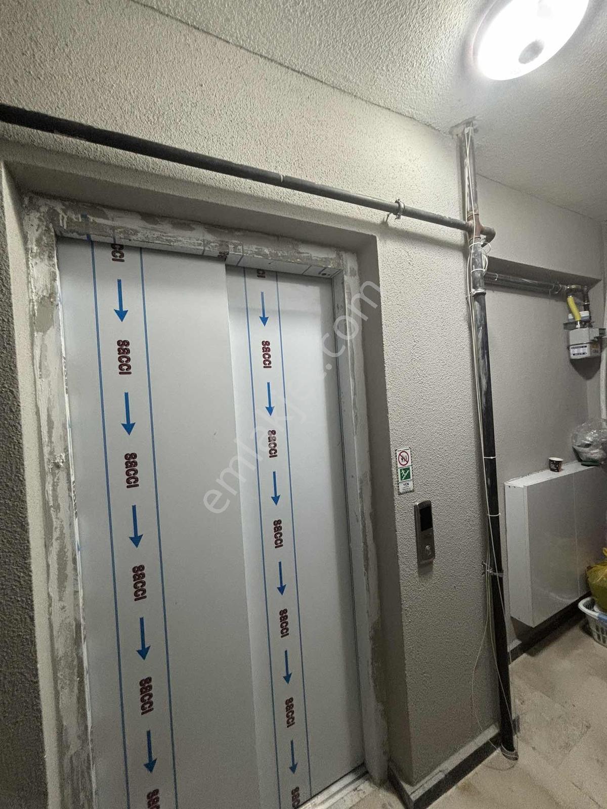 100 M2 Büyük Kiralık 2 + 1 Ara Kat Merkezi Konumda - Görsel 22