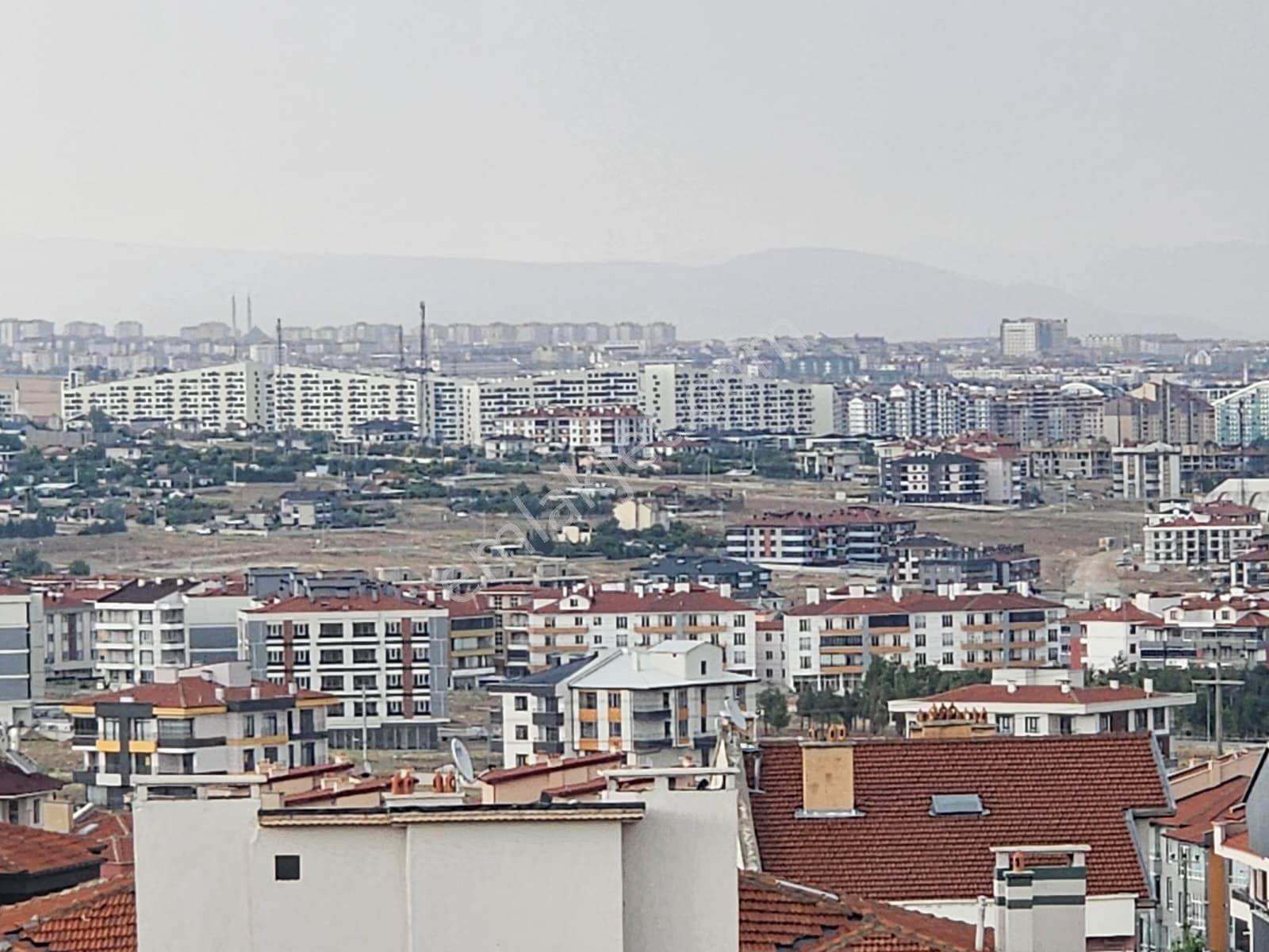 Yüksel Şahin'den Selahaddin Eyyubi'de Semt Pazarı Karşısı Ara Kat Asansörlü Sıfır 3+1 Daire - Görsel 15