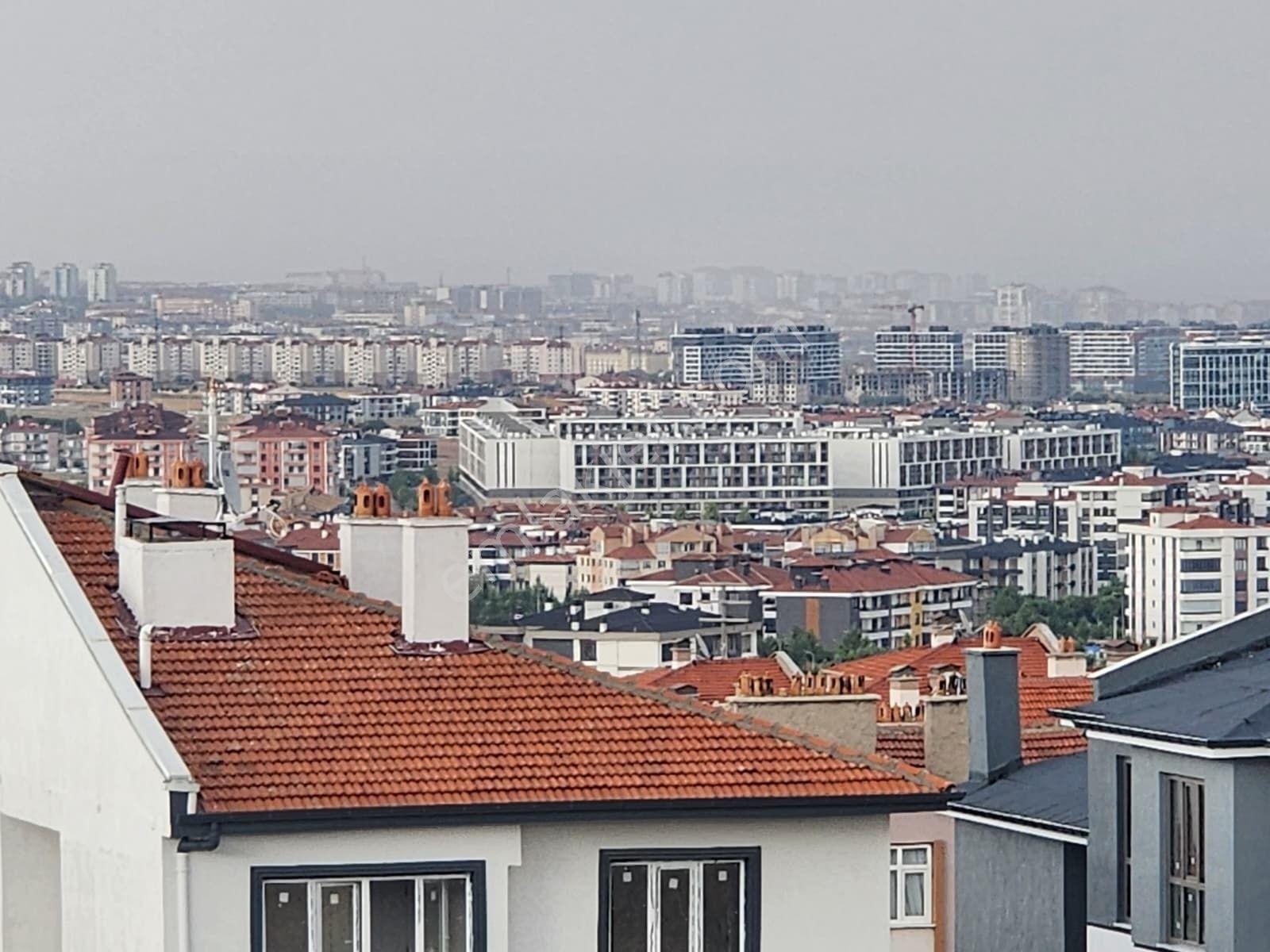 Yüksel Şahin'den Selahaddin Eyyubi'de Semt Pazarı Karşısı Ara Kat Asansörlü Sıfır 3+1 Daire - Görsel 14