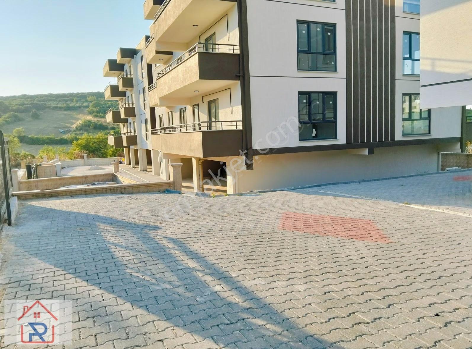Doğanın Kalbinde Site İçinde 2+1 Kiralık Sıfır Arakat Daire - Görsel 3