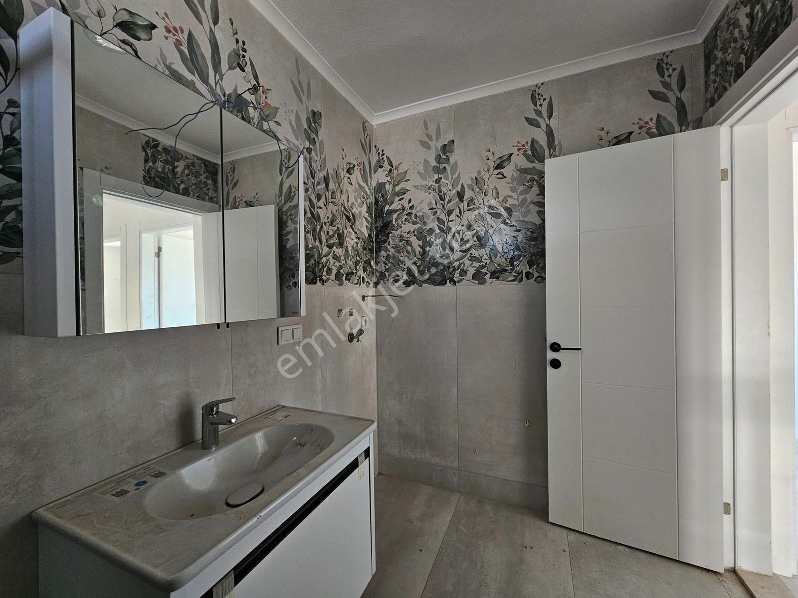 Altınova Havuzlu Site Satılık 3+1 Müstakil Villa - Görsel 20