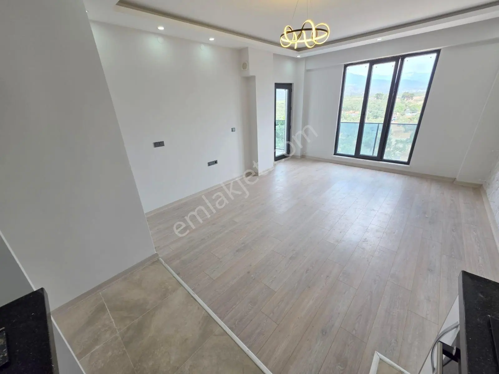 ▇akçay'da Ön Cephe Doğa Manzaralı Şık Tasarımlı 2+1 Daire - Görsel 4