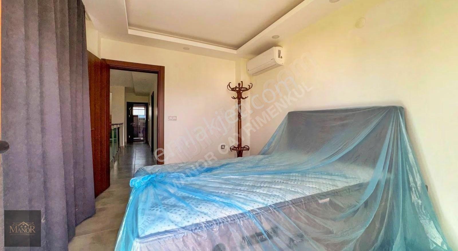 Kuşadasında 6+2 Asansörlü Özel Havuzlu 500 M2 Arsa İçinde Villa - Görsel 13