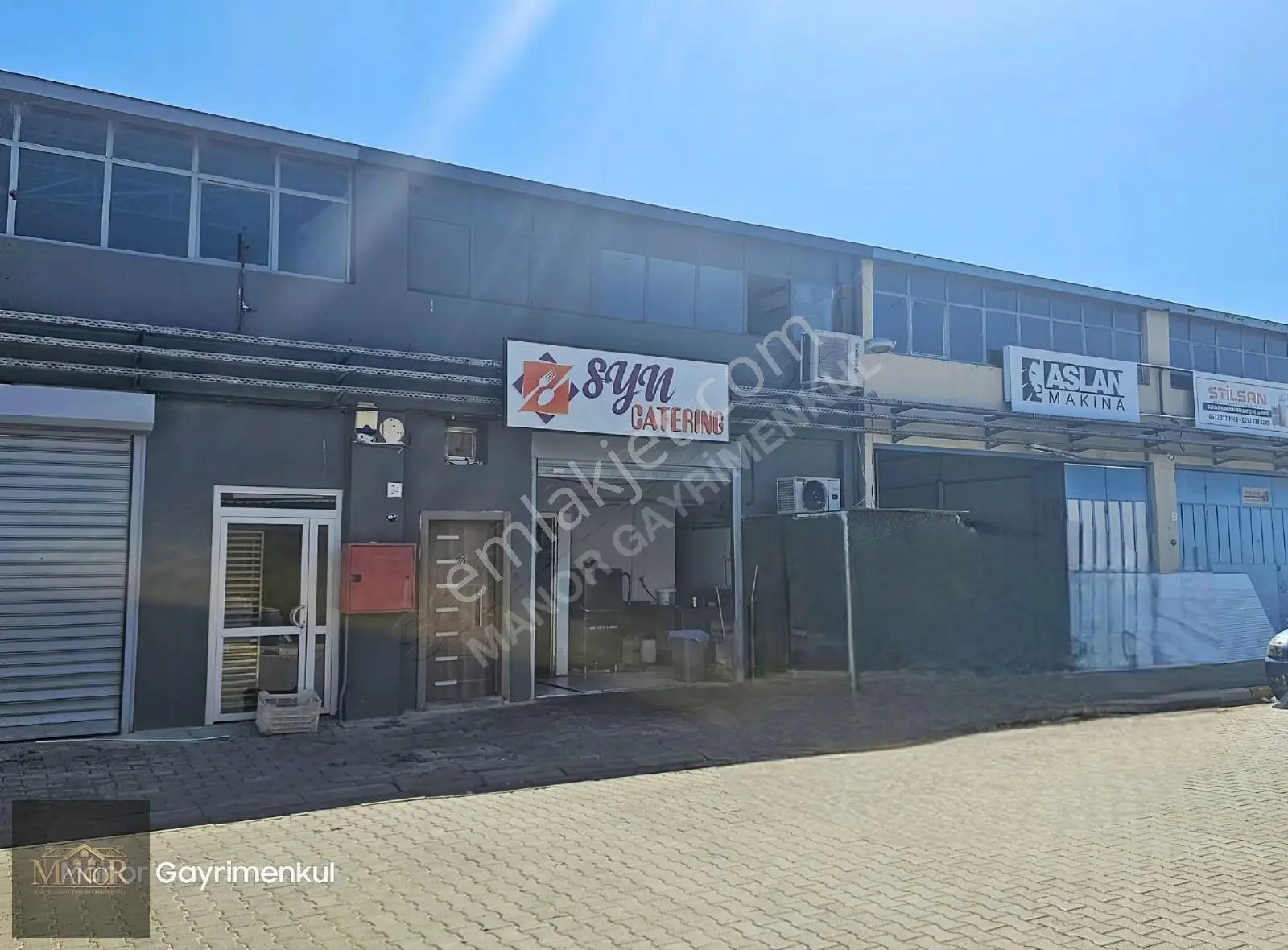 İzmir Çiğli Ege Sanayi Sitesinde Batarlı 180 M2 Satılık Dükkan