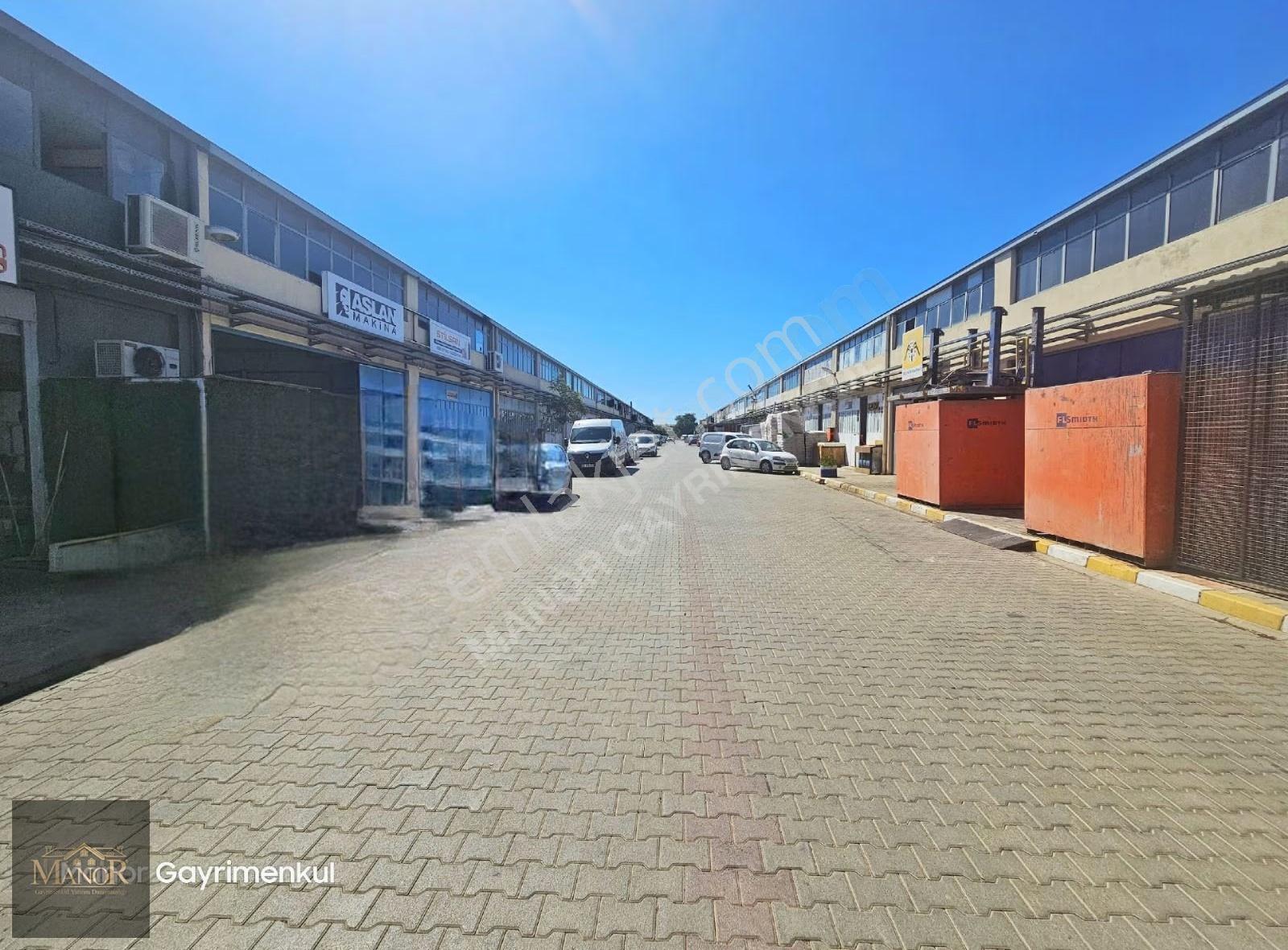 İzmir Çiğli Ege Sanayi Sitesinde Batarlı 180 M2 Satılık Dükkan - Görsel 11