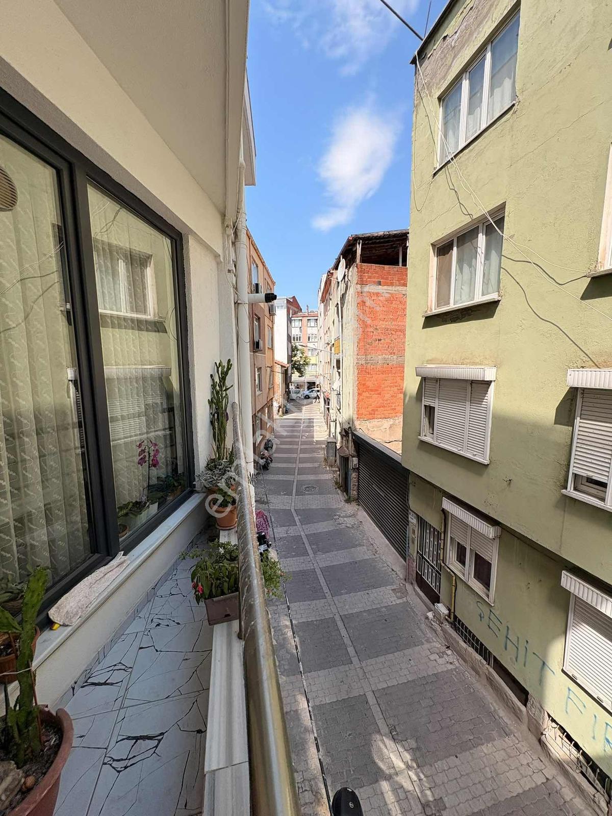 Kasaplar Mahallesi Atalar Caddesinde Satılık 2+1 Daire - Görsel 17