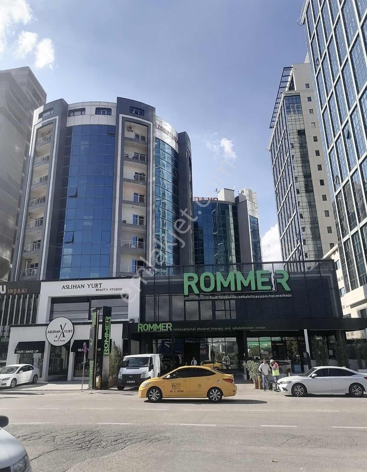 Cadde Üzeri Tabela Değeri Yüksek 80 M2 Satılık Ofis