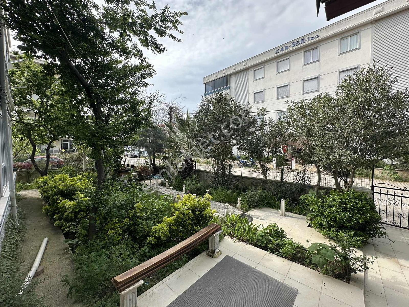Altınkum Emlak'tan Sarımsaklı'da Merkezi Konumda 1+1 Kiralık - Görsel 24