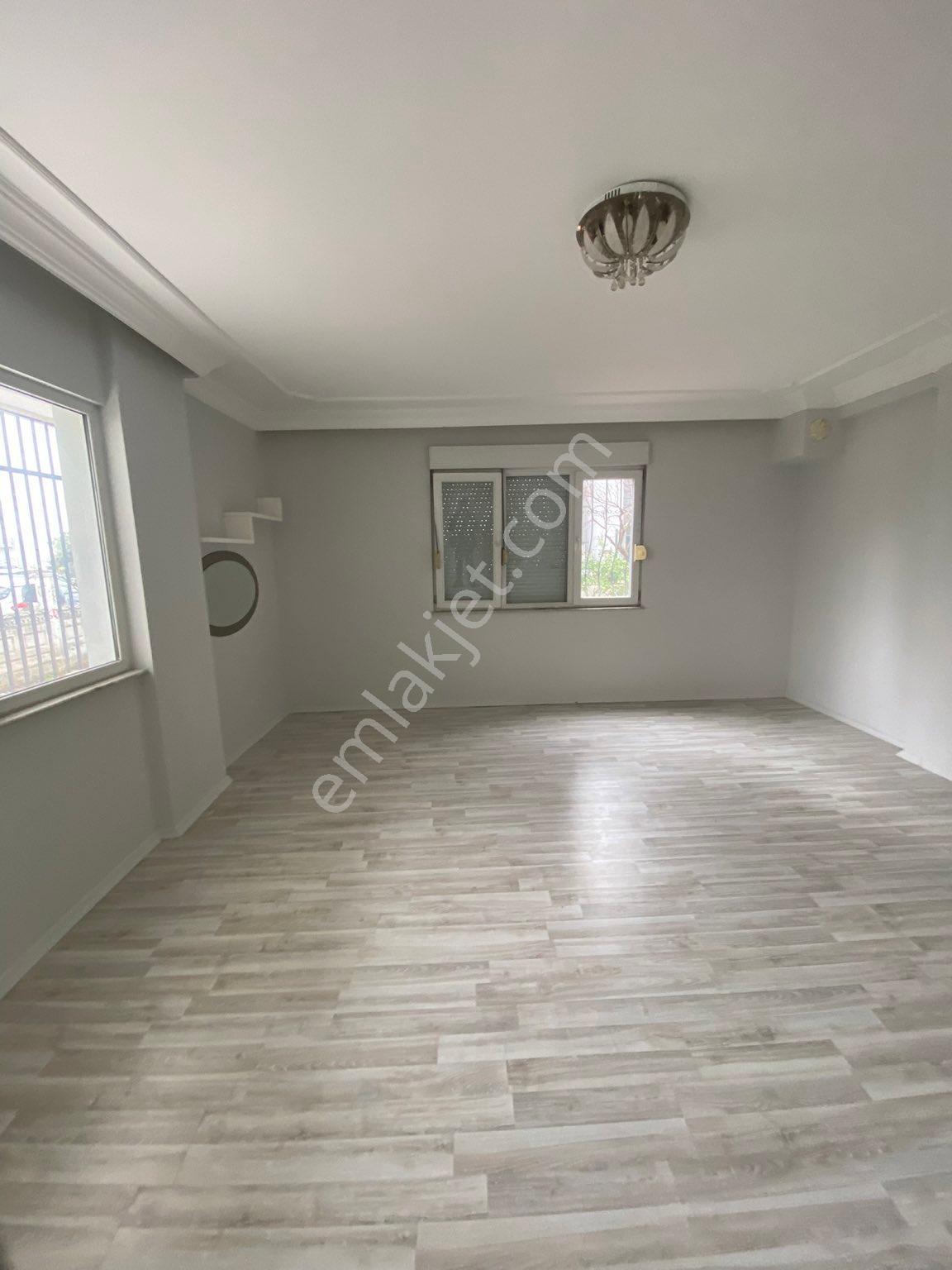 Muratpaşa Merkezde 2+1 Ayrı Mutfaklı Büyğk Kiralık Daire - Görsel 2