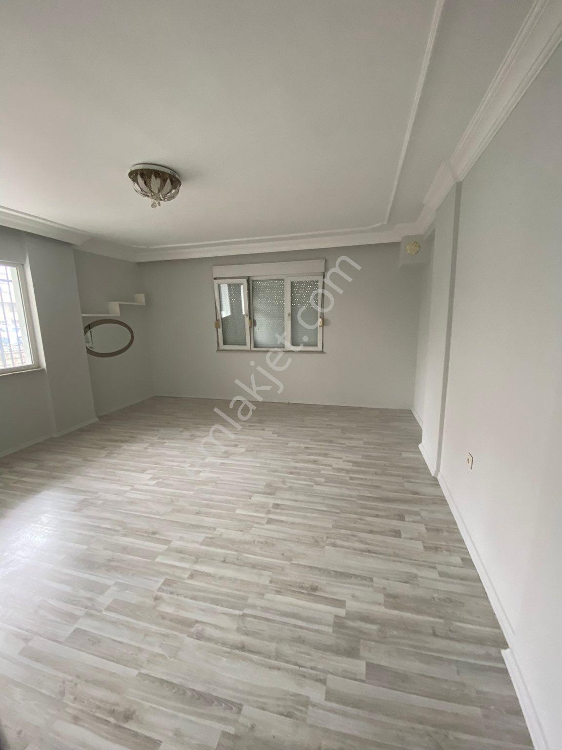 Muratpaşa Merkezde 2+1 Ayrı Mutfaklı Büyğk Kiralık Daire - Görsel 4