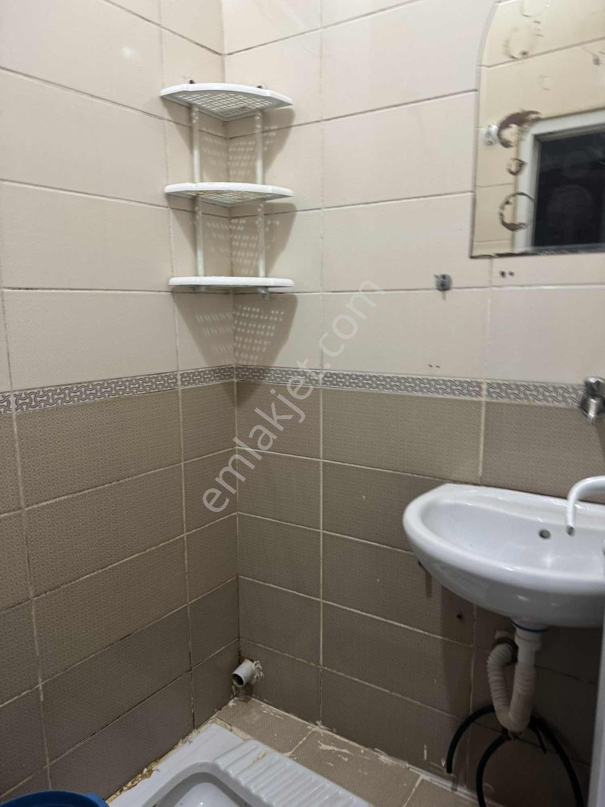 Sahile Yürüme Mesafesinde Kiralık Giriş Katı 2 + 1 Daire - Görsel 7