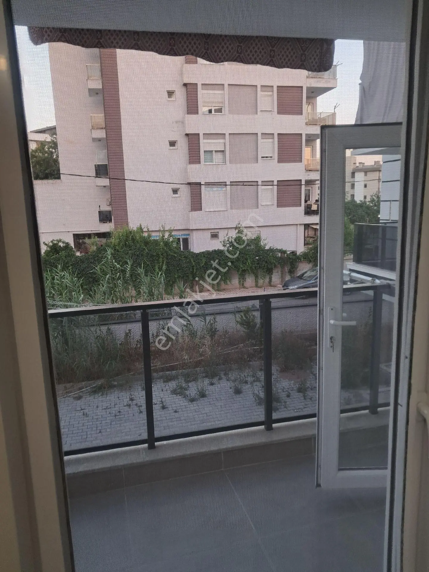 3 Artı 1 Ara Katta - Görsel 12