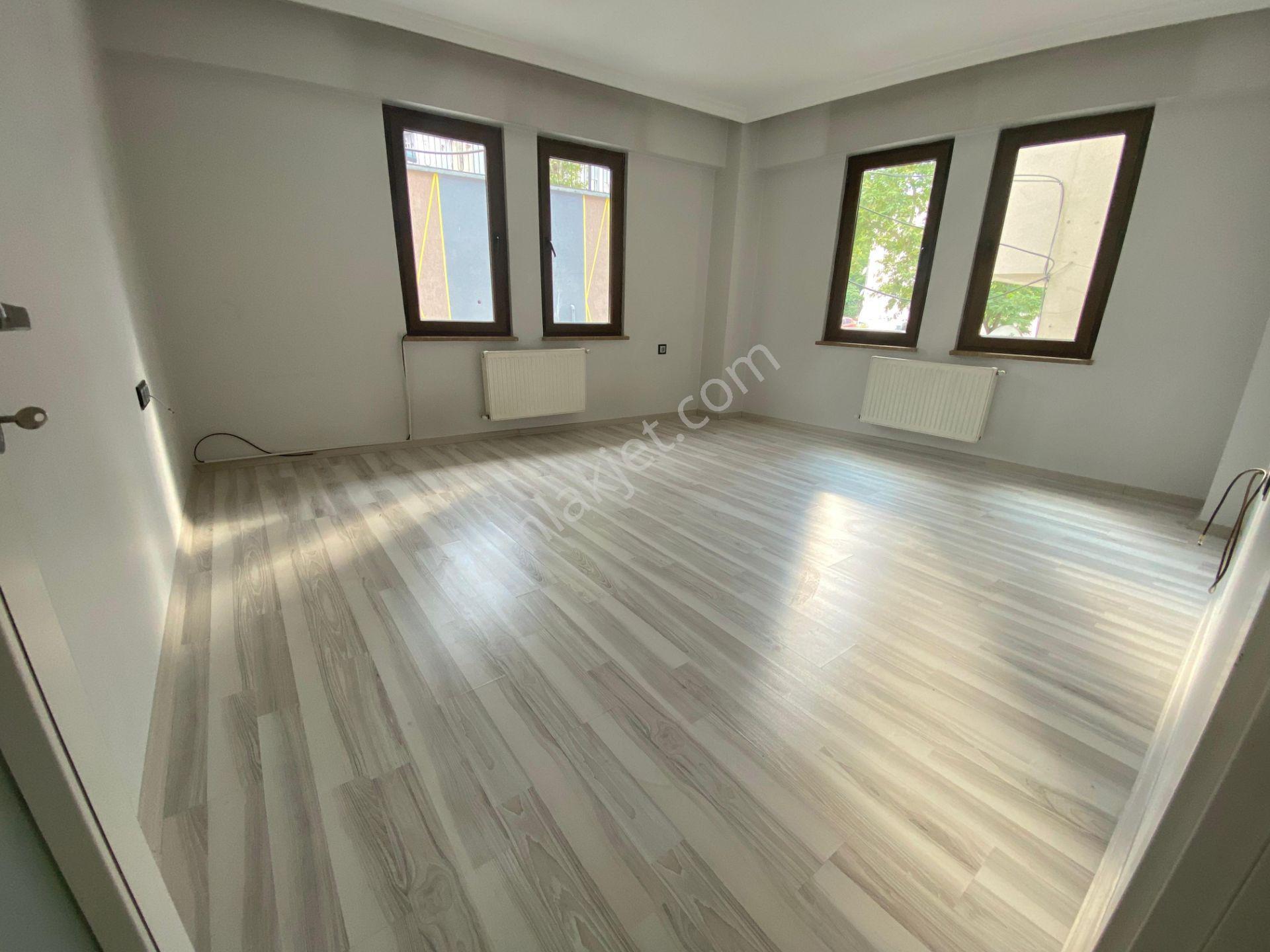 Osmangazi Muradiye'de 8 Yıllık Karnur Apt. 'da Ara Kat Kiralık Daire