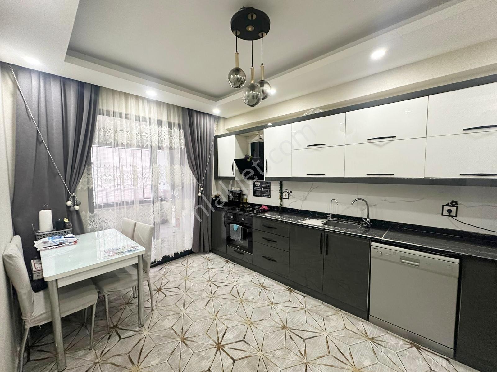 Belkız'da Yol Cepheli Geniş Balkon+mutfak Ayrıcalığı Eksiksiz2+1 - Görsel 13