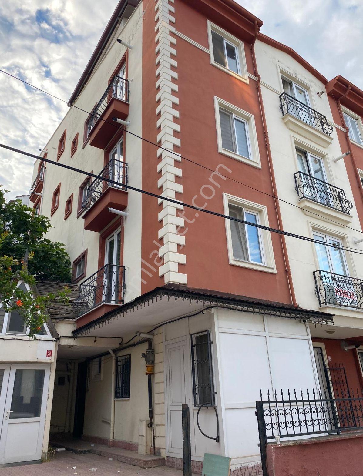 Remax Mid'den Nef Yanında Satılık Eşyalı 1+1 Daire