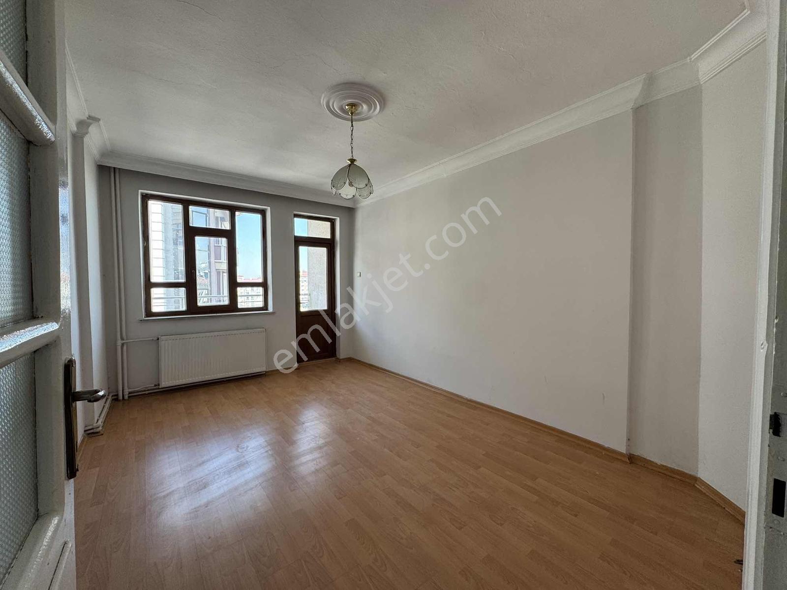 Van Yapı Emlak'tan Kiralık 3+1 Daire Şehir Manzaralı - Görsel 33