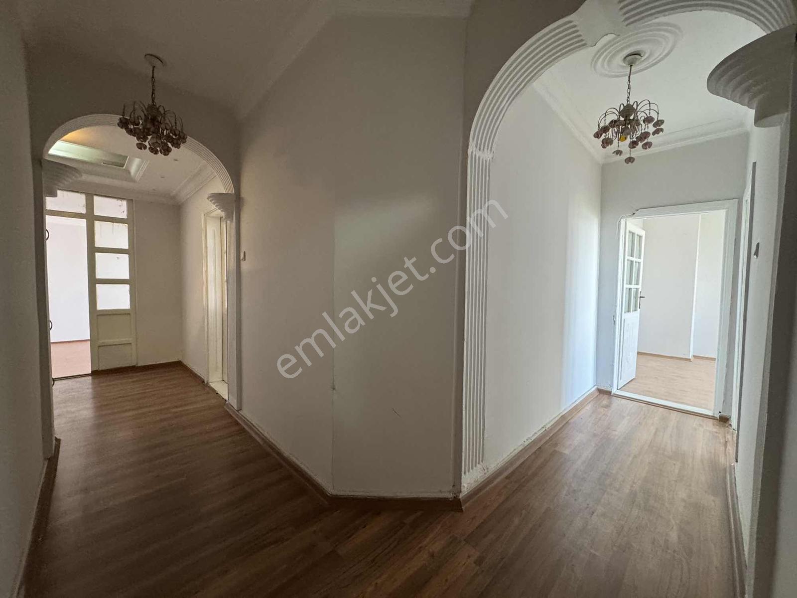 Van Yapı Emlak'tan Kiralık 3+1 Daire Şehir Manzaralı - Görsel 14